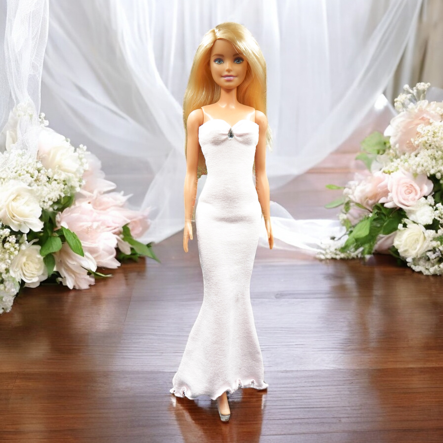 Fehér sellő fazonú barbie ruha kristállyal