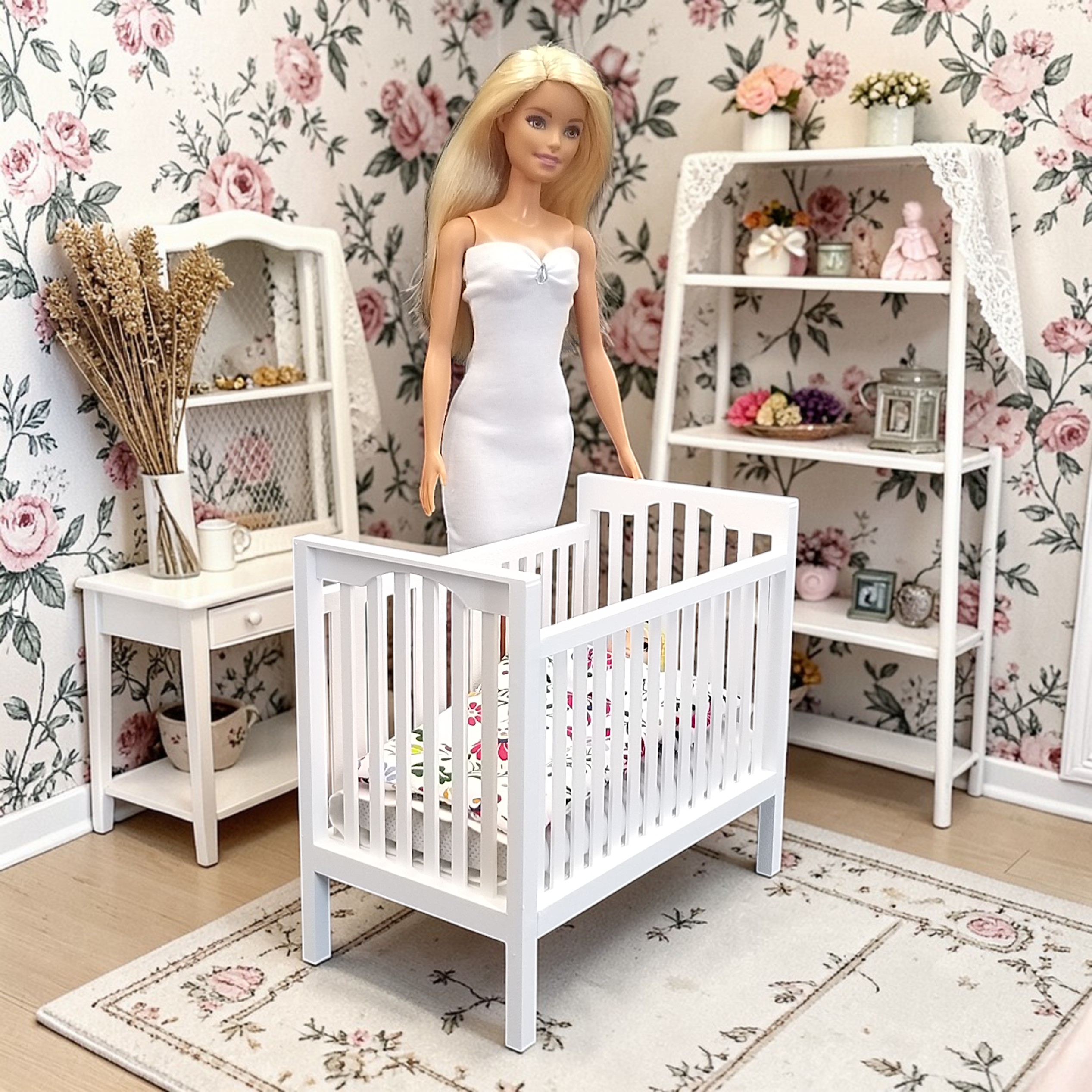 barbie baba fehér kiságy 1:6 méretarány